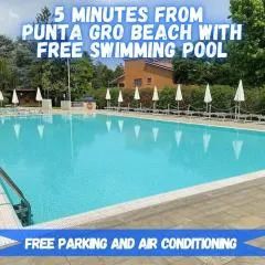 5' from Punta Gro Beach with Free Swimming Pool