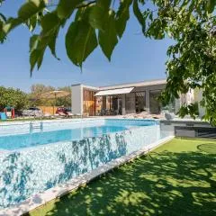 Gorgeous Home In Katuni With Wifi