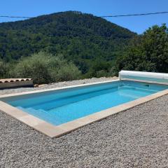 Detached villa with pool, Partial air-conditioning, set in a secure private garden, 800 metres from medieval village
