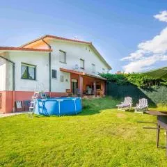 Casa Esteribar, espacioso alojamiento con jardín y barbacoa próxima a Pamplona