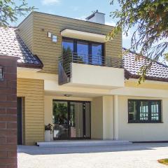 Nice Apartment In Grzybowo With Wifi