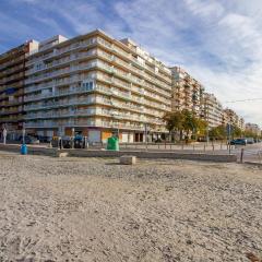 2 Bedroom Cozy Apartment In Santa Pola