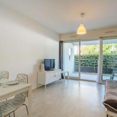 Charmant studio avec terrasse, parking en sous-sol, entre Biarritz et Anglet, à 5 km des plages - FR-1-3-600