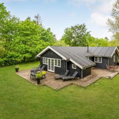 3 Bedroom Amazing Home In Glesborg