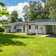 Amazing Home In Hadsund With Kitchen