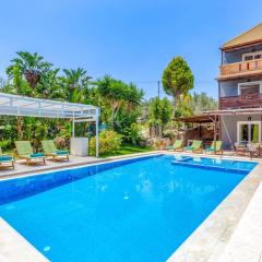 Villa Liostasi by Villa Plus