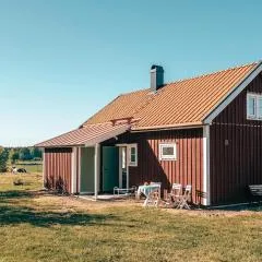 Cozy Home In Södra Vi With Sauna