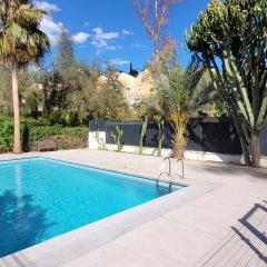 "COZY HOME", TERRACE, PARKING and POOL