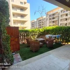 شاليه فندقي أرضي بجنينة مكيف للعائلات فقط