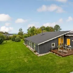 Amazing Home In Allingåbro With Wifi