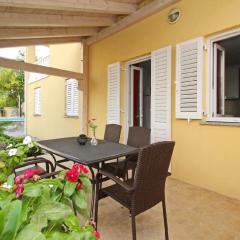 Tolles Appartement in Baška mit Eigener Terrasse