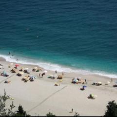 Το μεγάλο διαμέρισμα