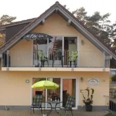 Ferienwohnung mit Terrasse, Garten und Grill