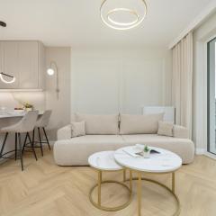Żupnicza Elegant Apartment with Balcony Warsaw by Noclegi Renters