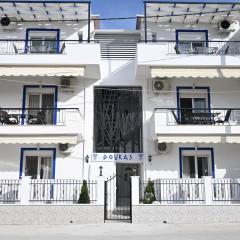 Doukas Aparthotel