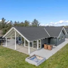 4 Bedroom Nice Home In Lkken