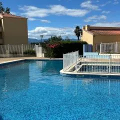T2 RDC à Canet en Roussillon Europa 4 pers ,piscine,clim, tennis, parking