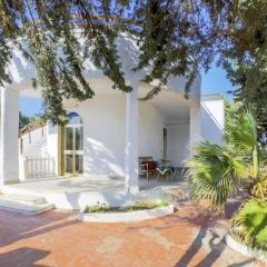 Villa Cristina a 50 mt dalla spiaggia Specchiarica di San Pietro in Bevagna