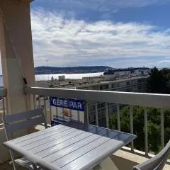 T1 équipé avec balcon et belle vue à Balaruc-les-Bains - FR-1-553-98