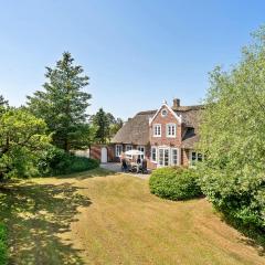 Pet Friendly Home In Rømø With Kitchen