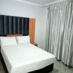 Andrienne Lodge Cape Town