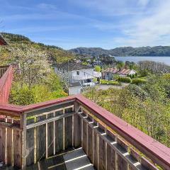 4 Bedroom Stunning Home In Lyngdal