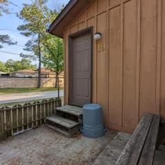 Tiny Wood Cottage 19