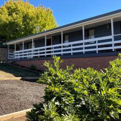 Lake Jindabyne Lodge