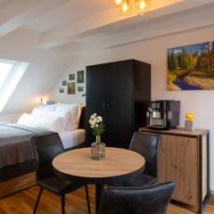 NEU! 9,8 Außergewöhnlich Bergblick mit Balkon Boxspringbett Kaffeevollautomat inkl Bettwäsche Handtücher #MeeneFewo de