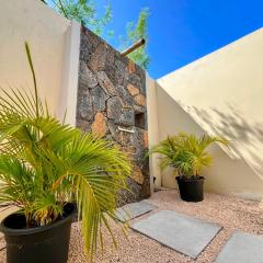 Lakaz Kannell - Coconut Lodge secluded outside shower, infinity pool
