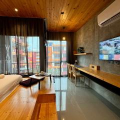 Mira Naiharn, Minimalist Design & Mountain View at Relife Windy