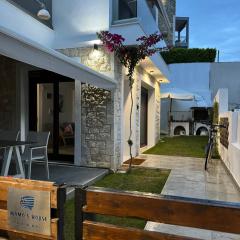 Momo's House