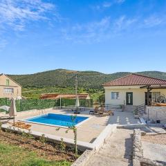 Gorgeous Home In Danilo With Wifi