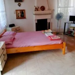 Trikeri traditional cozy house