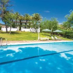 Gorgeous Home In Higuera De La Sierra