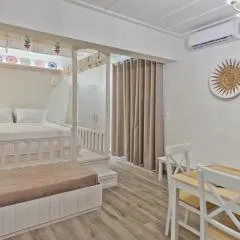 Posidonia Luxury Suites