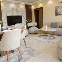 Luxurios 2 Bedrooms Apartment in Lake View Residence