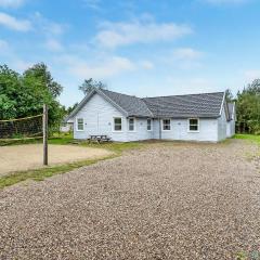 Pet Friendly Home In Rømø With Kitchen