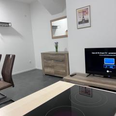 ROYAL RACiNG SUITE TOP 3