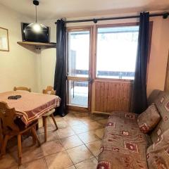 Résidence Les Cimes Ii - Studio pour 4 personnes à Meribel Mottaret dans le quartier du Hameau, au pied des pistes MAE-2591