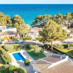 Blau Mar, 5 bedroom beach villa with private pool Miami Playa Costa Dorada 100m from the beach