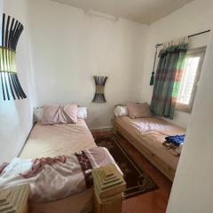 شقة امام البحر دات اطلالة جميلة