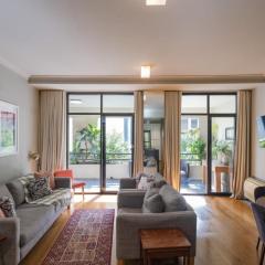 Stunning 1Bed Surry Hills Balcony Apt w Parking