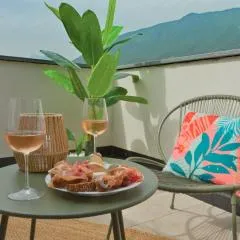 PENTHOUSE ISEO LAKE VIEW - Free Wi-Fi and Private Parking Included