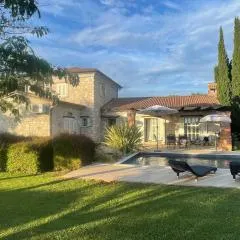 Villa Melissa - Istrisches Steinhaus mit Pool in guter Lage