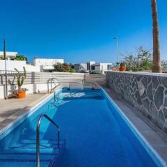 Tranquil 2BR :Private Pool & Ocean Views