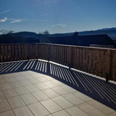 Großes Ferienwohnung mit wunderschöner Terrasse und Aussicht