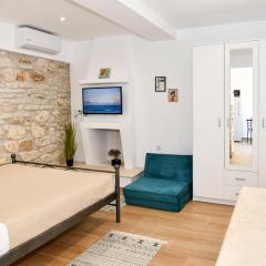 Captain theo apartment Annoula