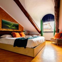 -Porta Susa - Centro- Elegante Mansarda x5 - Wi-Fi