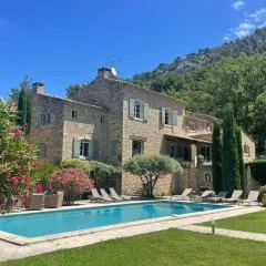Propriété d'exception au coeur du Luberon